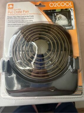 Brown Pet Crate Fan - Battery Operated O2Cool